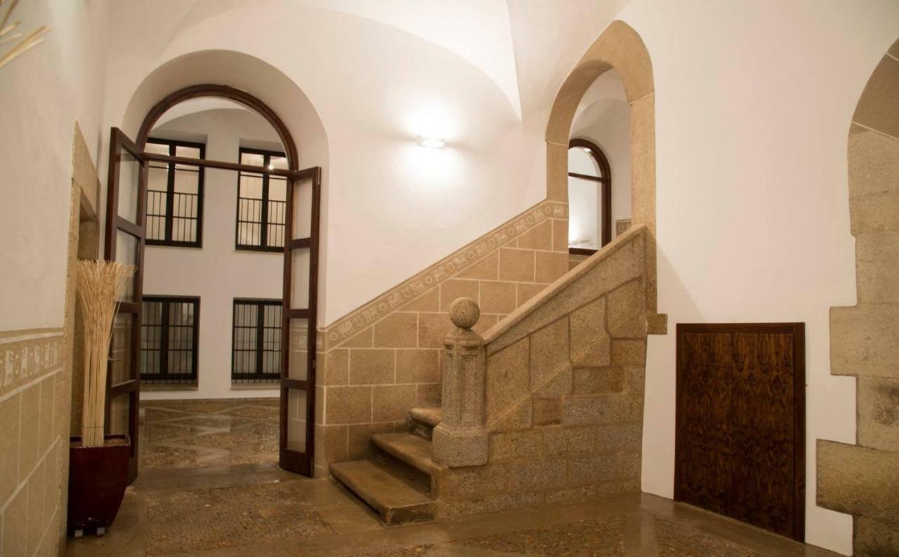 Palacio Caceres Munoz Chaves Exterior photo