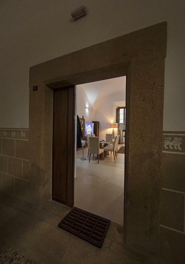 Palacio Caceres Munoz Chaves Exterior photo